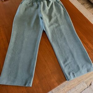 Lululemon Soft Green Ankle Pants